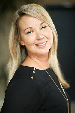 stefanie-hicks-ins-specialist-250